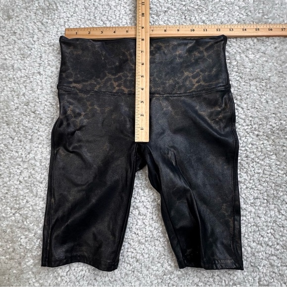 Spanx Faux Leather Leopard Print Black Bike Shorts. Medium FLAW - Picture 7 of 12